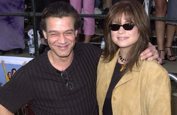 Former couple Eddie Van Halen and Valerie Bertinelli in 2000