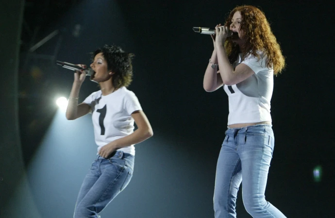 T.A.T.u. - Russia (2003) 
