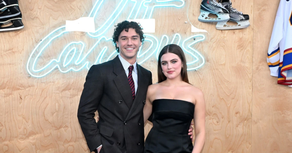 Ella Bright Bantah Kekhawatiran soal Beda Usia 9 Tahun dengan Lawan Main di Serial 'Off Campus'