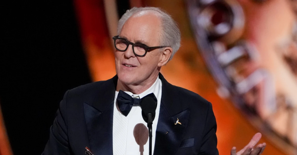 Rekor Baru John Lithgow: Aktor Tertua Peraih Tony Setelah 53 Tahun