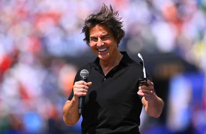Tom Cruise gives uninspiring pre-match speech 