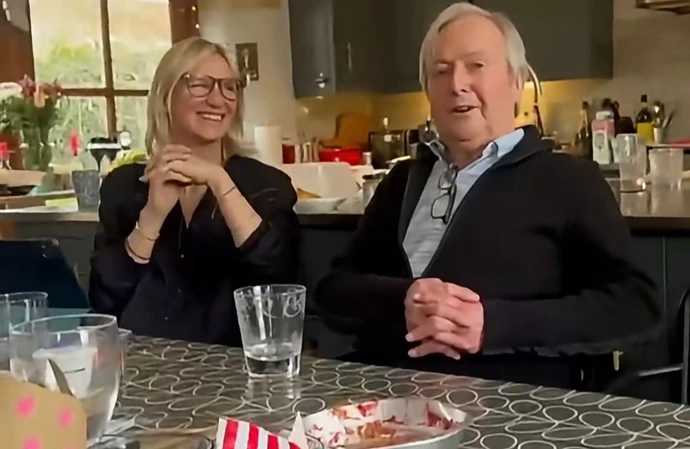 Jo Whiley and her dad Martin / © Instagram