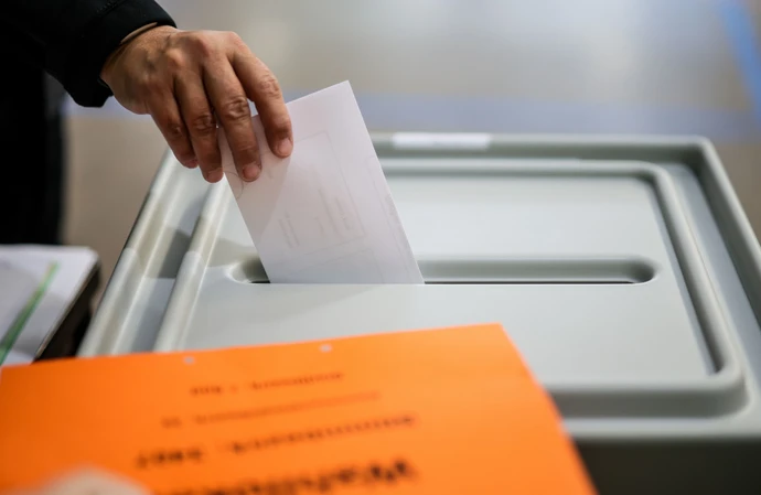 AI chatbots give 'inaccurate' voting advice