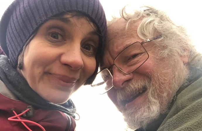 Kate Hardie and her dad Bill Oddie / © Instagram