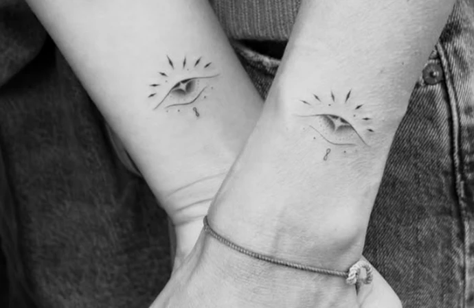 Jessica Alba and her daughter Honor have matching tattoos © @winterstone / Instagram