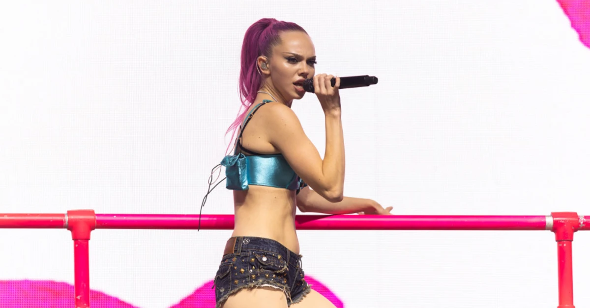 Adéla reveals Hannah Montana is why she became a pop star