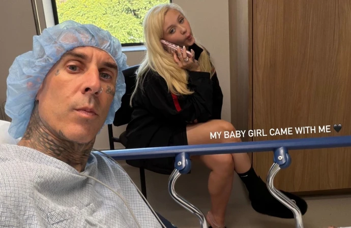Travis Barker and Alabama in hospital / © Instagram