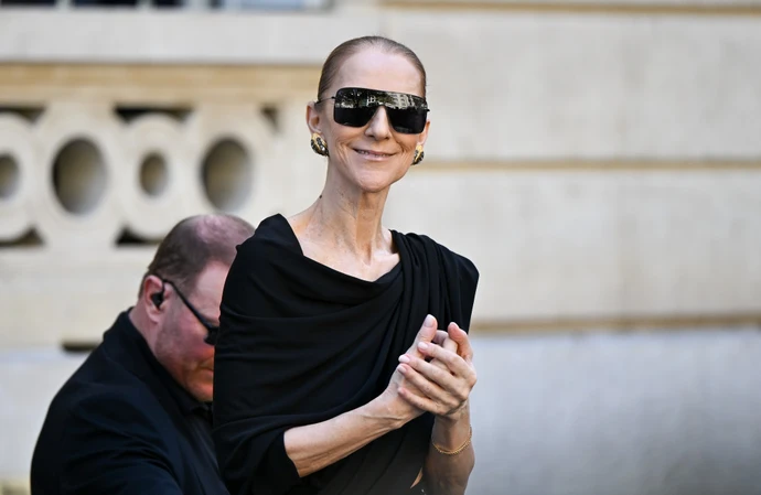 Céline Dion has sparked fresh concern over her long-awaited return to performing after losing her balance on stage and forgetting the words to one of her best-known songs during an emotional concert in Paris