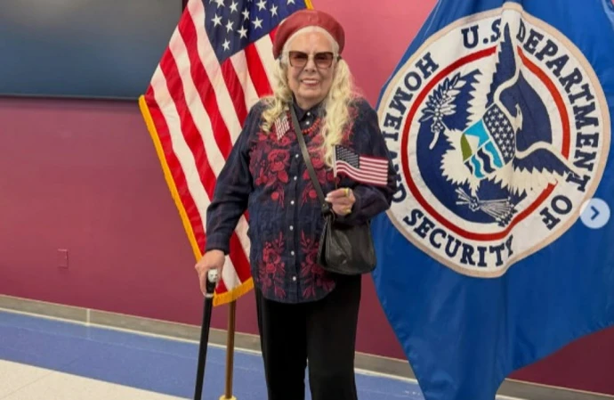 Joni Mitchell has obtained US citizenship (c) Instagram