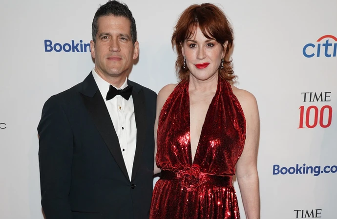Couple Panio Gianopoulos and Molly Ringwald